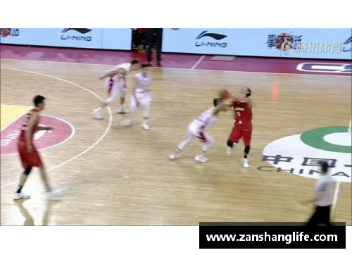 yy易游体育飞翔篮筐之间 飞机篮球明星如何跨越天际与赛场的双重挑战